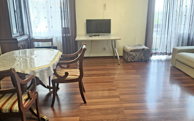 Trekhkomnatnaya Vozle Plyazha Flat