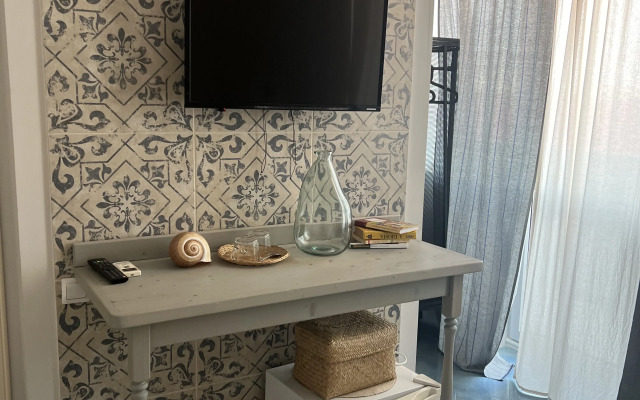 Simiram Guest House