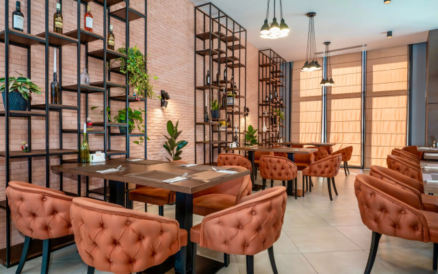 Hotel White Sails Residential