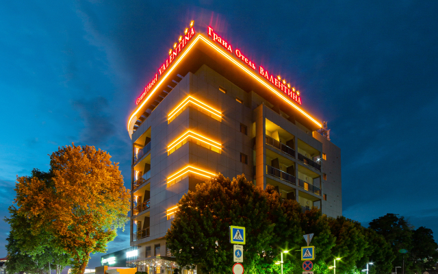 Grand Valentina Hotel