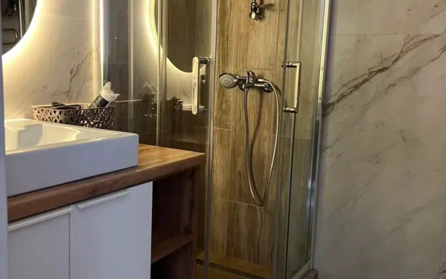 Flat V Zhk Novokomarovo