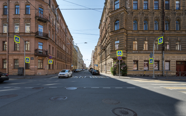 Апартаменты Двухкомнатные с Лепниной