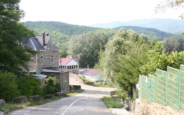 Ohotnichij Hutor Hotel