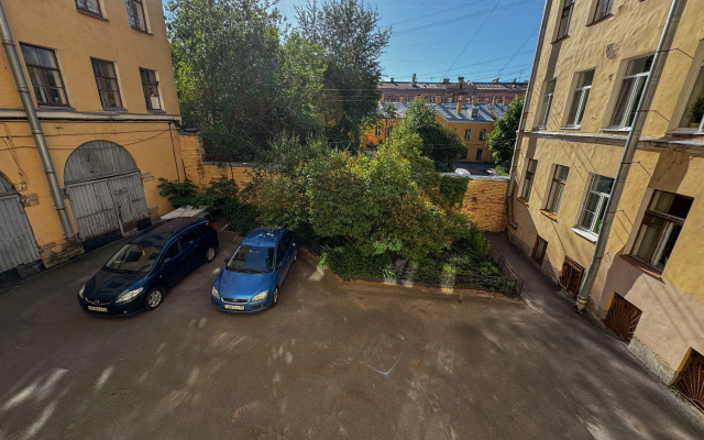 Квартира Уютная в Самом Сердце Санкт Петербурга