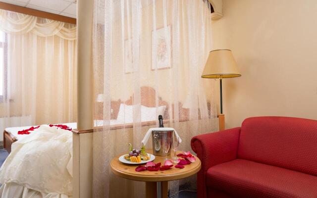 TransHotel Hotel