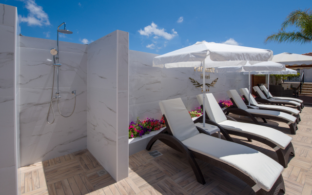 Отель Paradice Luxury Suites