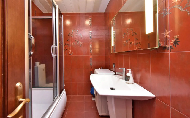 3-K v Novostroyke, Severny Prospekt, Hh335 Flat