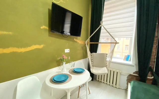 Квартира New Horizon Есения классический интерьер в духе Петербурга у Садовой