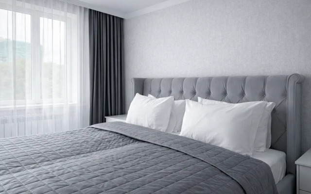 Апартаменты  ApartMari Шикарные 3-комнатные апартаменты на набережной реки в центре Калининграда