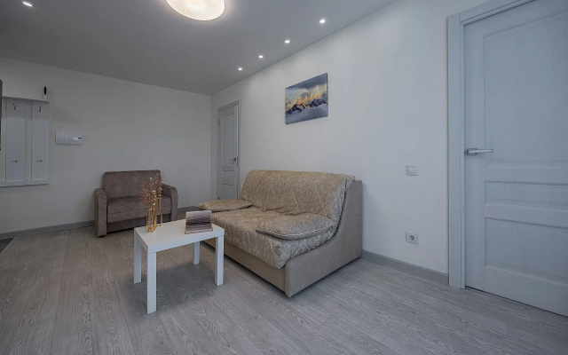 Sikarnye apartamenty na Bul'vare Pobedy