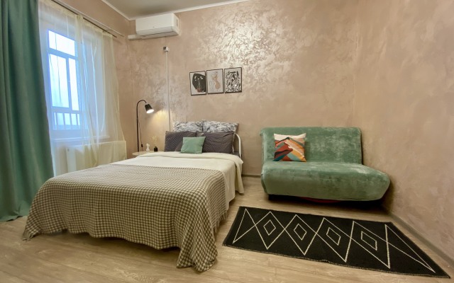 Na 25 etazhe s krasivym vidom na gorod Flat