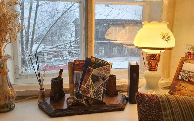 V starinnom osobnyake Revolyutsioner Ikonnikov Flat