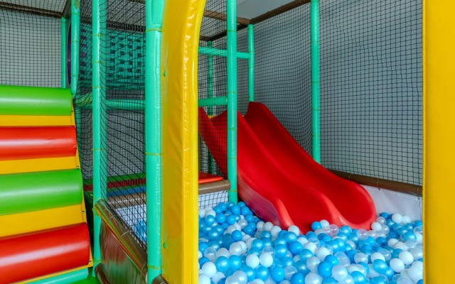 Отель Солнце и море