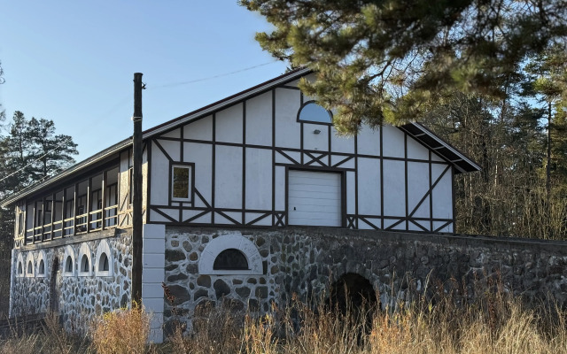 Частный дом Дом у реки