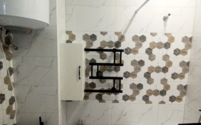 S 2 Spalnyami Ryadom s Podyemnikom Flat