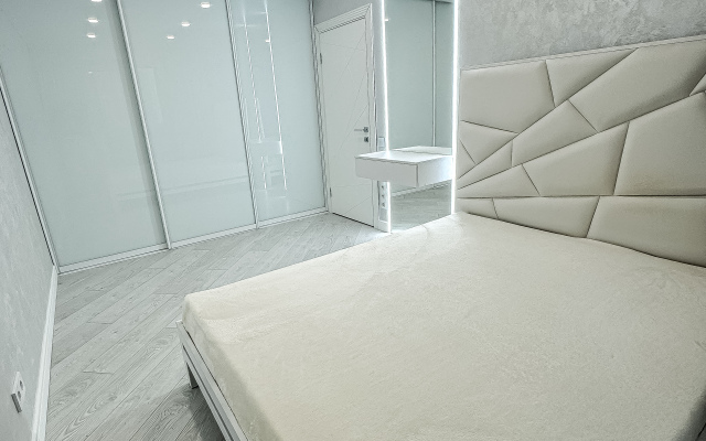 Na Chkalova Posle Remonta, 2 Komnaty: Gostinaya i Spalnya Apartments