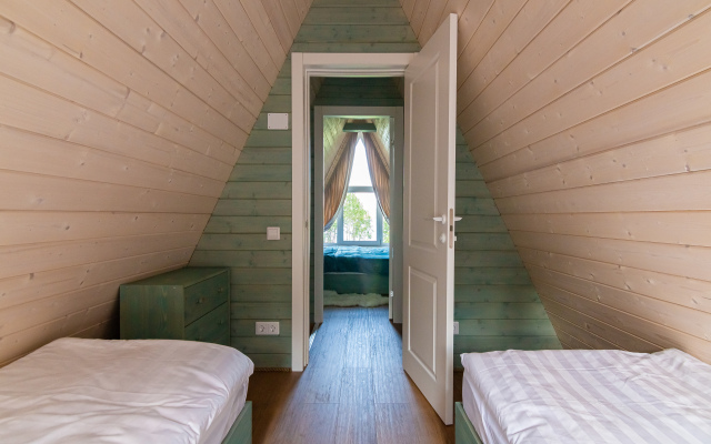 No. 3 Cosmos Krasnoe Ozero Guest House