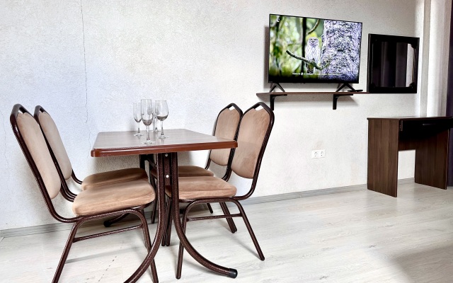 Mountain Hill Apartment