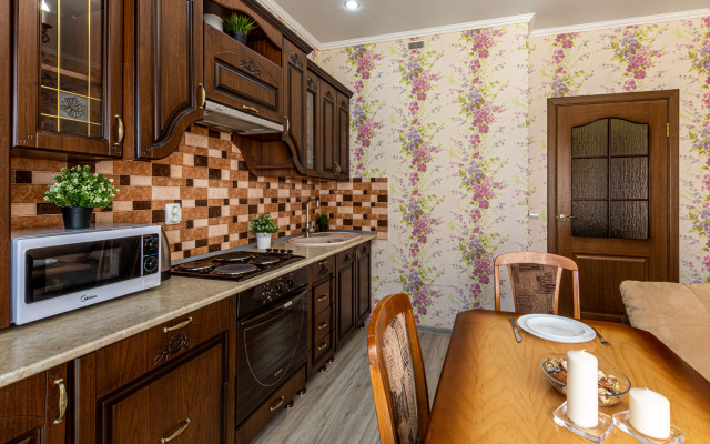 V topovoy lokatsii s vidom Apart-Otelika u parka Galitskogo Flat