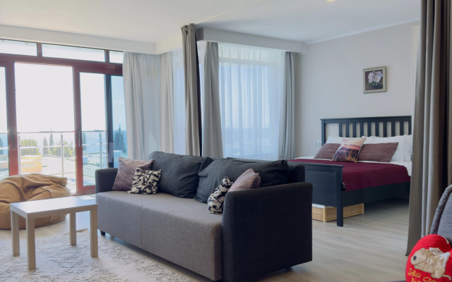 Апартаменты студия Миндаль с огороженной спальной зоной