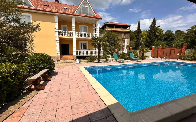 Alba Villa
