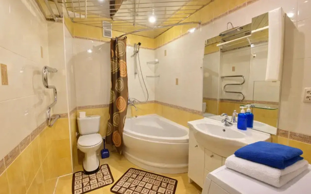 Two Pillows on boulevard Pischevikov, bld. 17