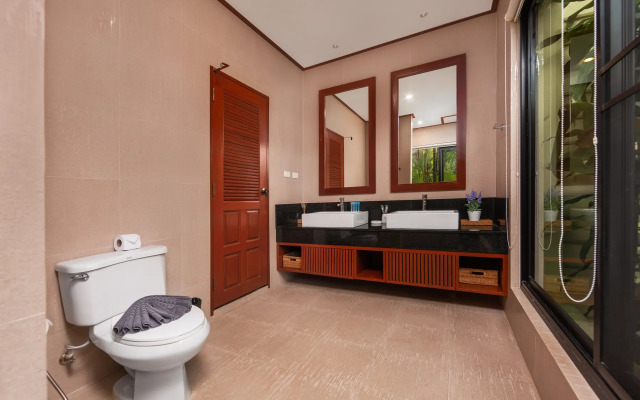 RAAS 3br, Private Pool|Naiharn Beach Villa