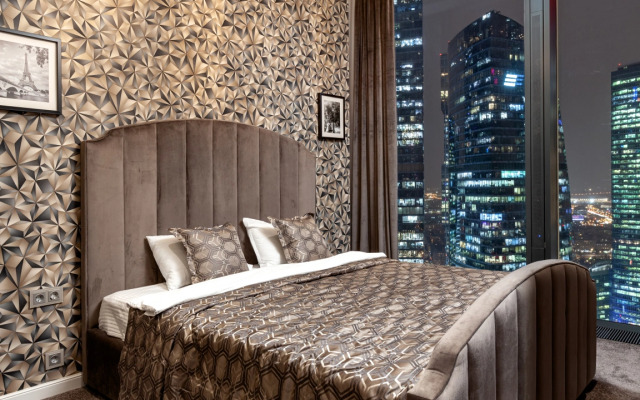 Трехкомнатный апартамент на 40 этаже