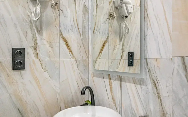 Апартаменты 2 Космонавтов 108Е