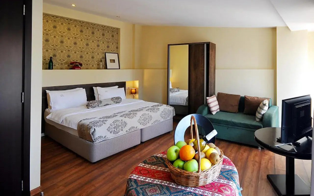 Tekla Palace Hotel
