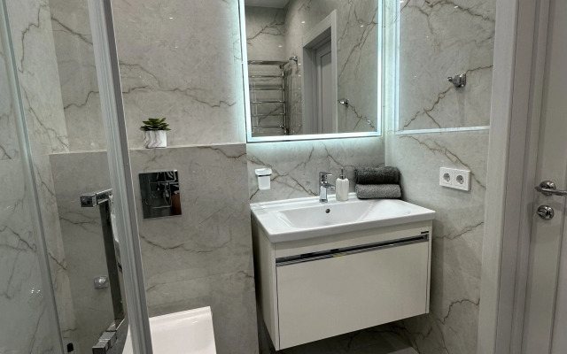 S Bassejnom ZhK Morskaja Simfonija Apartments