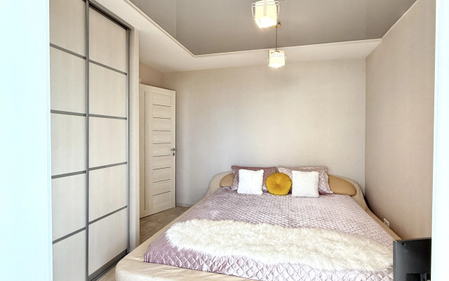Uyutnaya S Vidom Na Volgu I Volzhskie Parusa Flat