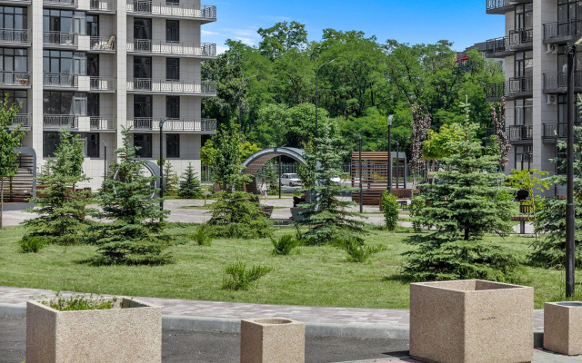 V 5 Minutakh Ot Tsenta (s3) Flat
