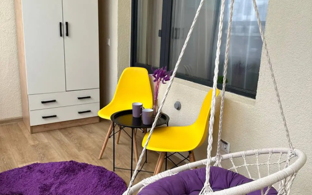 Dizayn Kudrovo s Kachelyyu Apartments