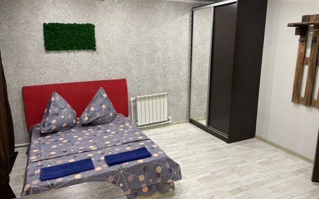 Квартира на Шахтёрской набережной 2