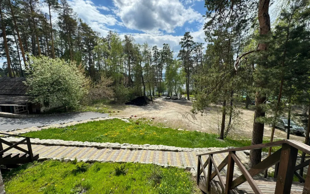 Апартаменты в доме Олега Митяева с видом на озеро