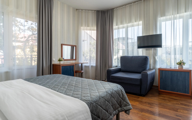Fregat 2 Guest House
