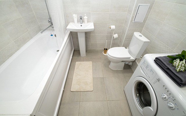 Апартаменты SunSet Хохлова 7