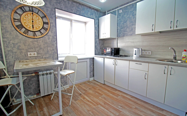 2kh Komnatnye Apartamenty U Zhd Vokzala Flat