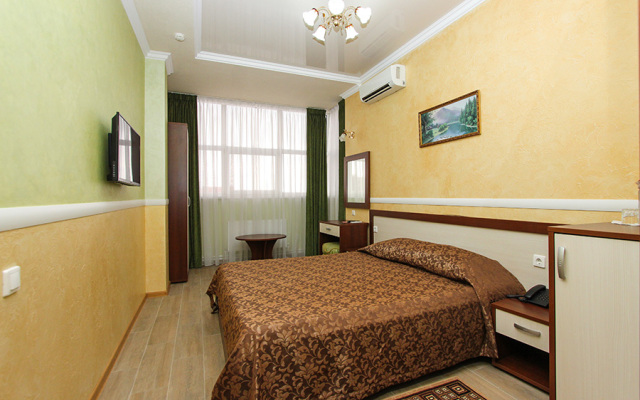 Yunona Guest House