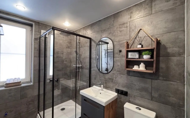 Uyutny Barnkhaus Na Beregu Reki Guest house