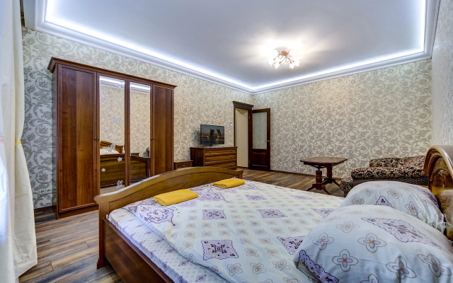 Апартаменты Студия Делюкс на Караванной в самом центре