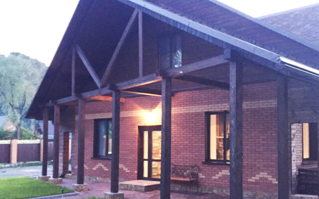 Altayskiy Dom Turizma Guest House