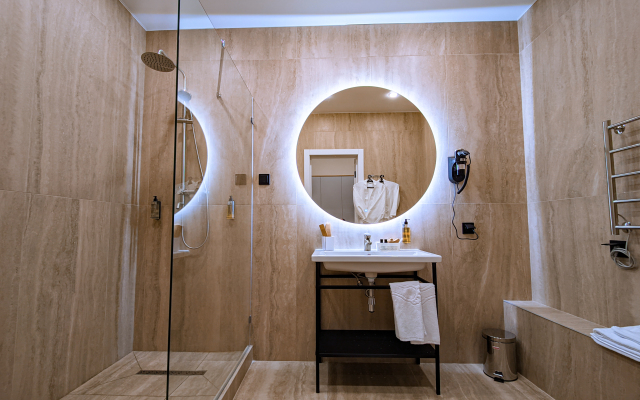 Feshin Hotel