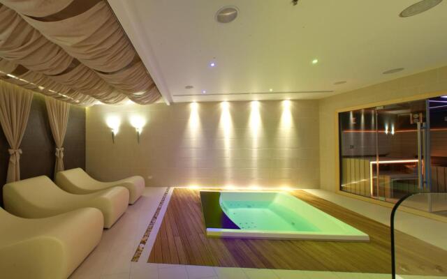 Grand Hotel Yerevan