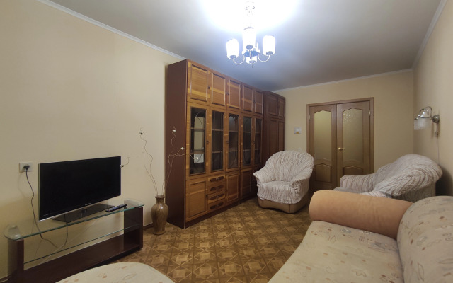 Апартаменты 3-комнатные OCHRE APARTAMENT от Акварель.flat у Нефтегазового университета