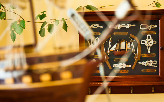 Cruise Hotel & Spa