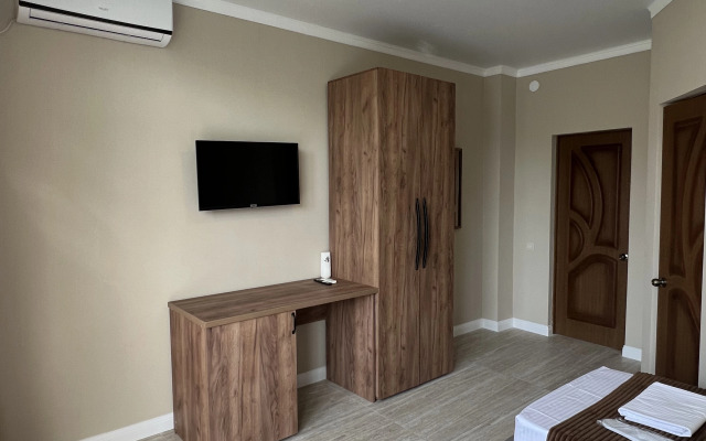 Golden Gagra Hotel