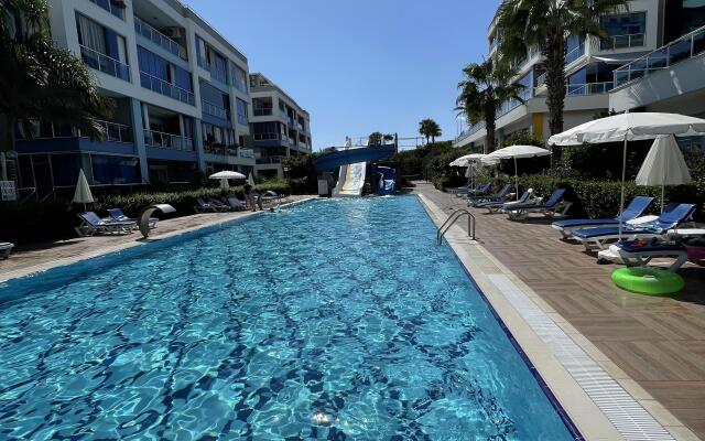 Apartaments y Morya 320 m s Balconom