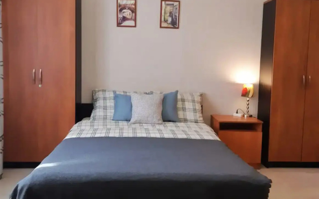 Evrika Na Initsiativnoy Flat